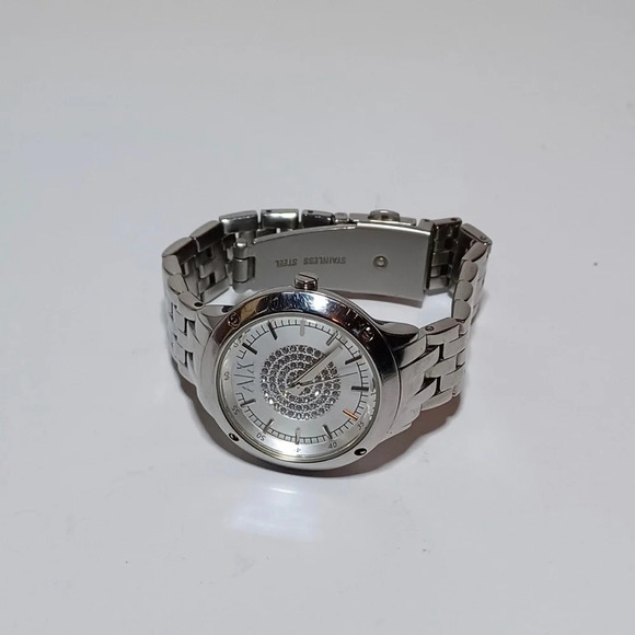Armani Exchange Capistrano Silver Crystal Dial Stainless Steel Ladies Watch L7 - Picture 1 of 5